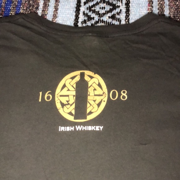 Bushmills Irish Whiskey Tee Shirt - Picture 9 of 12